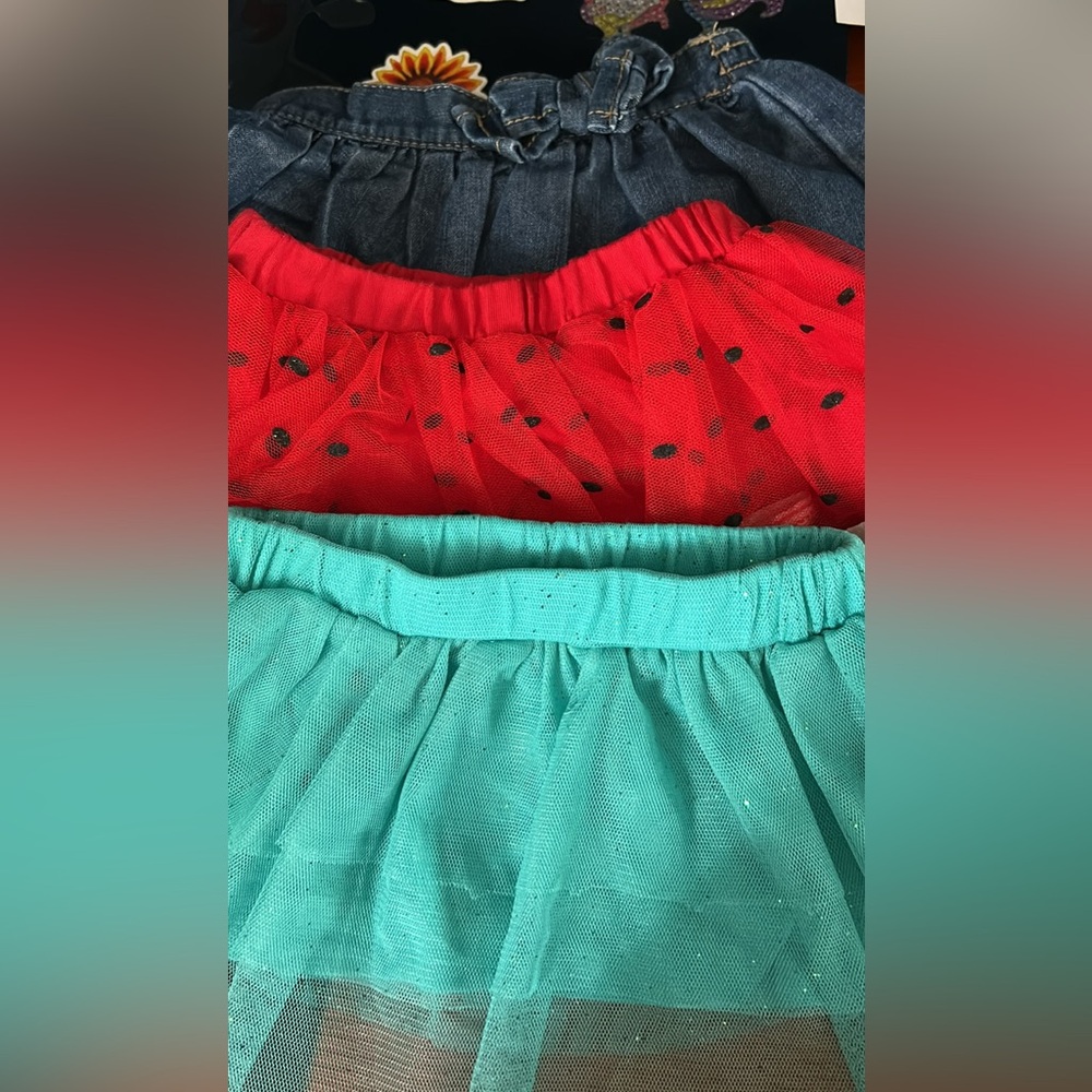 4 baby Skirt Set